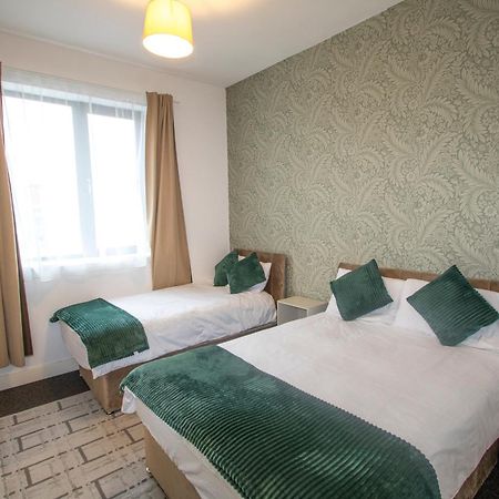 Ideal For Groups - 2 Bedroom Apartment - Free Parking, Transit Links, Close To Stadiums Manchester Eksteriør billede