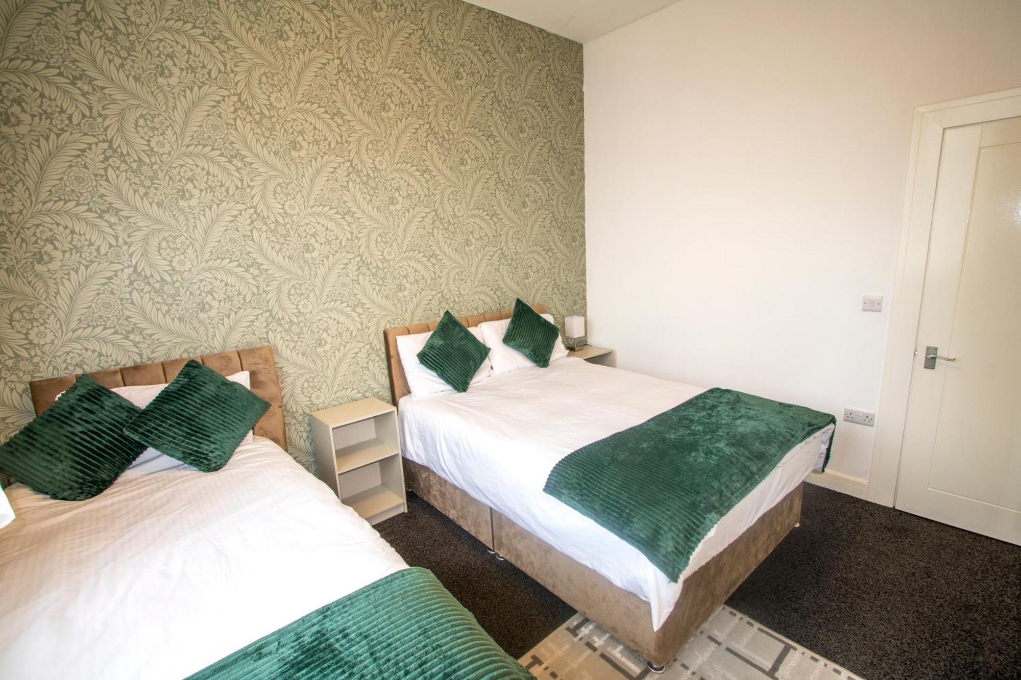 Ideal For Groups - 2 Bedroom Apartment - Free Parking, Transit Links, Close To Stadiums Manchester Eksteriør billede
